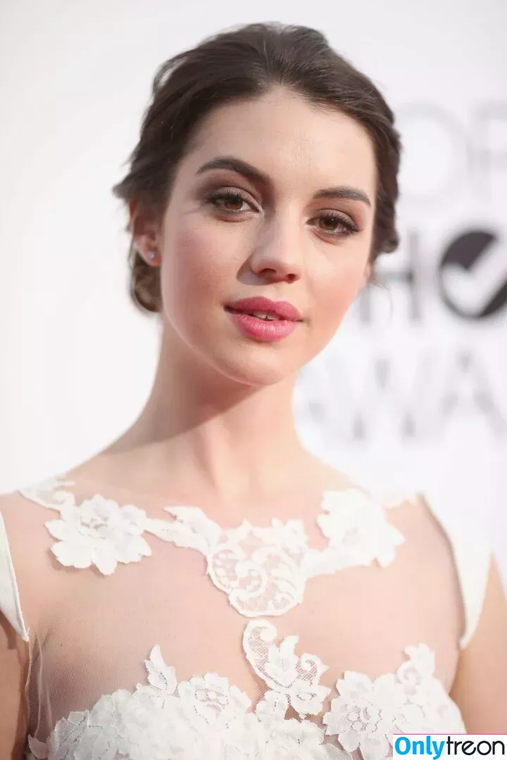 Adelaide Kane голая photo #0238 (adelaidekane)