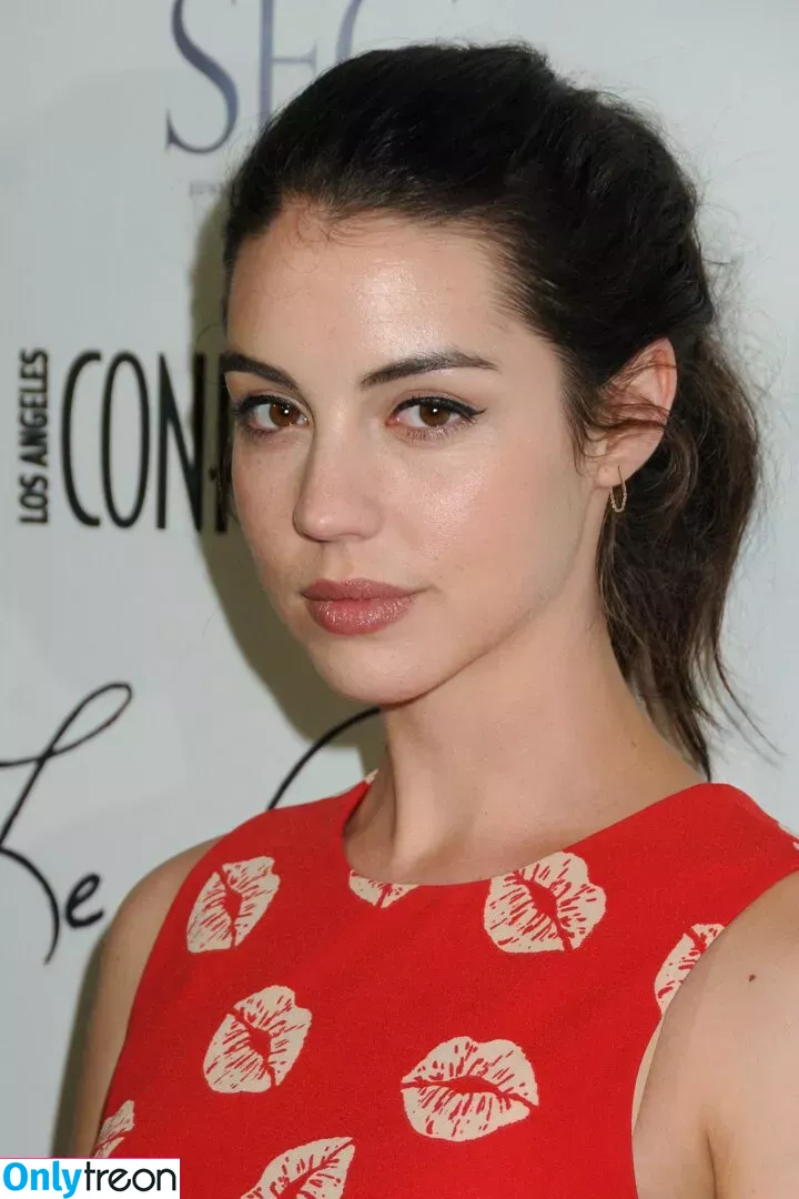 Adelaide Kane голая photo #0255 (adelaidekane)