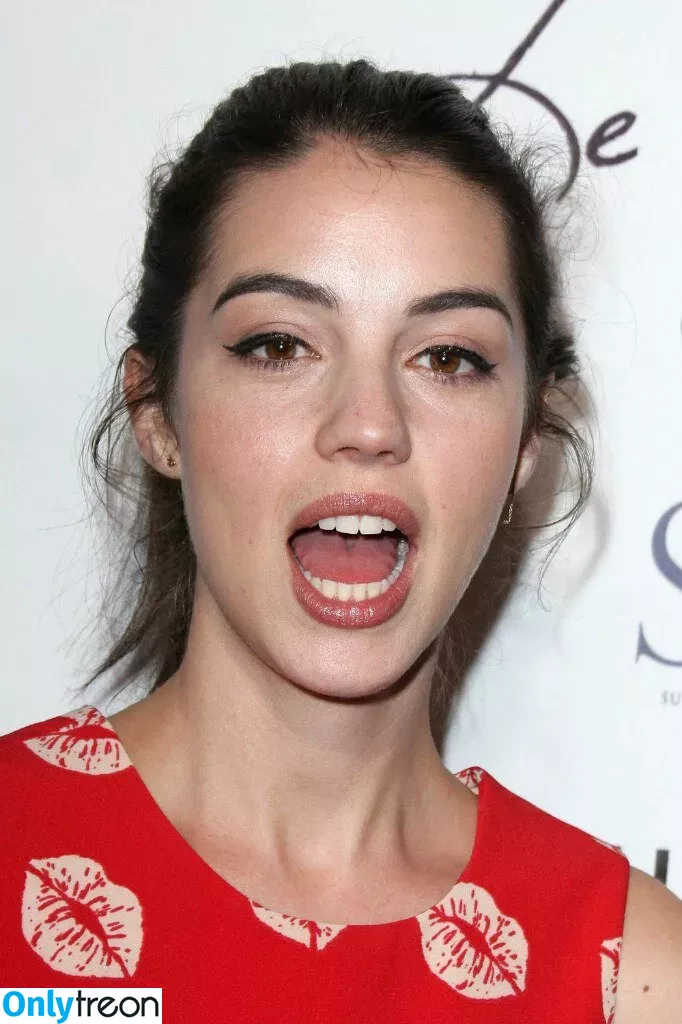 Adelaide Kane голая photo #0258 (adelaidekane)