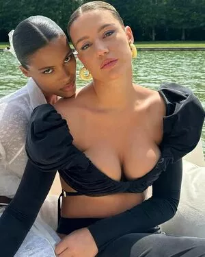 Adele Exarchopoulos / adeleexarchopoulos фото голая #0226