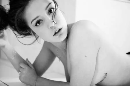 Adele Exarchopoulos / adeleexarchopoulos фото голая #0241