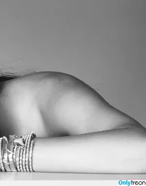 Adele Exarchopoulos / adeleexarchopoulos nude photo #0376