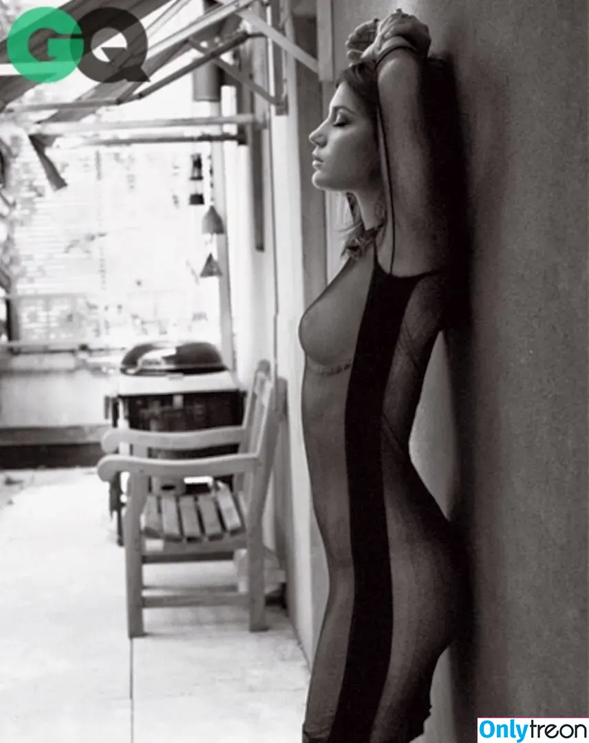 Adele Exarchopoulos nude photo #0018 (adeleexarchopoulos)