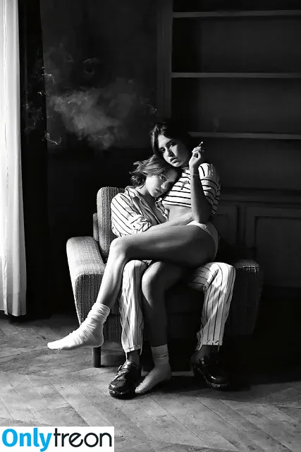 Adele Exarchopoulos nude photo #0047 (adeleexarchopoulos)