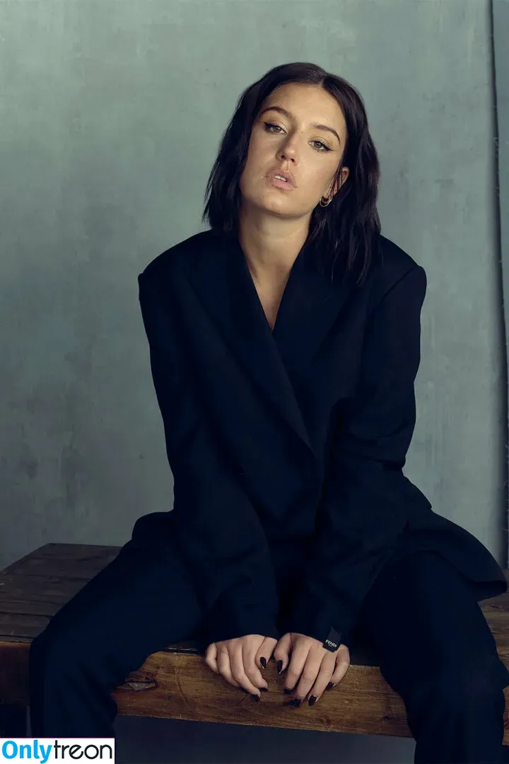 Adele Exarchopoulos nude photo #0071 (adeleexarchopoulos)