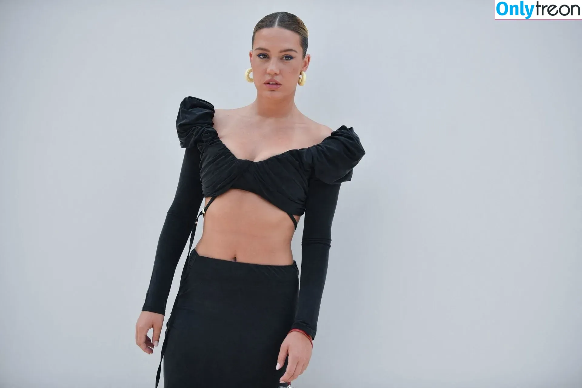 Adele Exarchopoulos nude photo #0142 (adeleexarchopoulos)