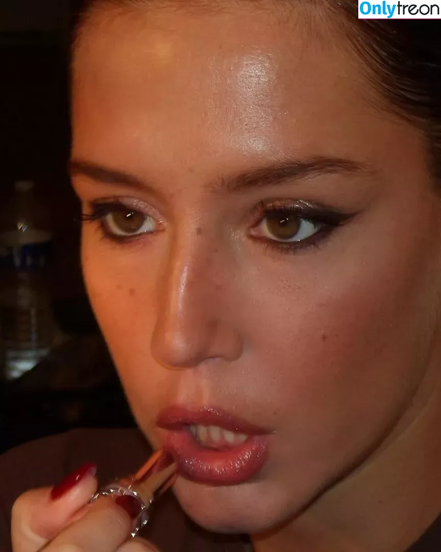 Adele Exarchopoulos голая photo #0236 (adeleexarchopoulos)