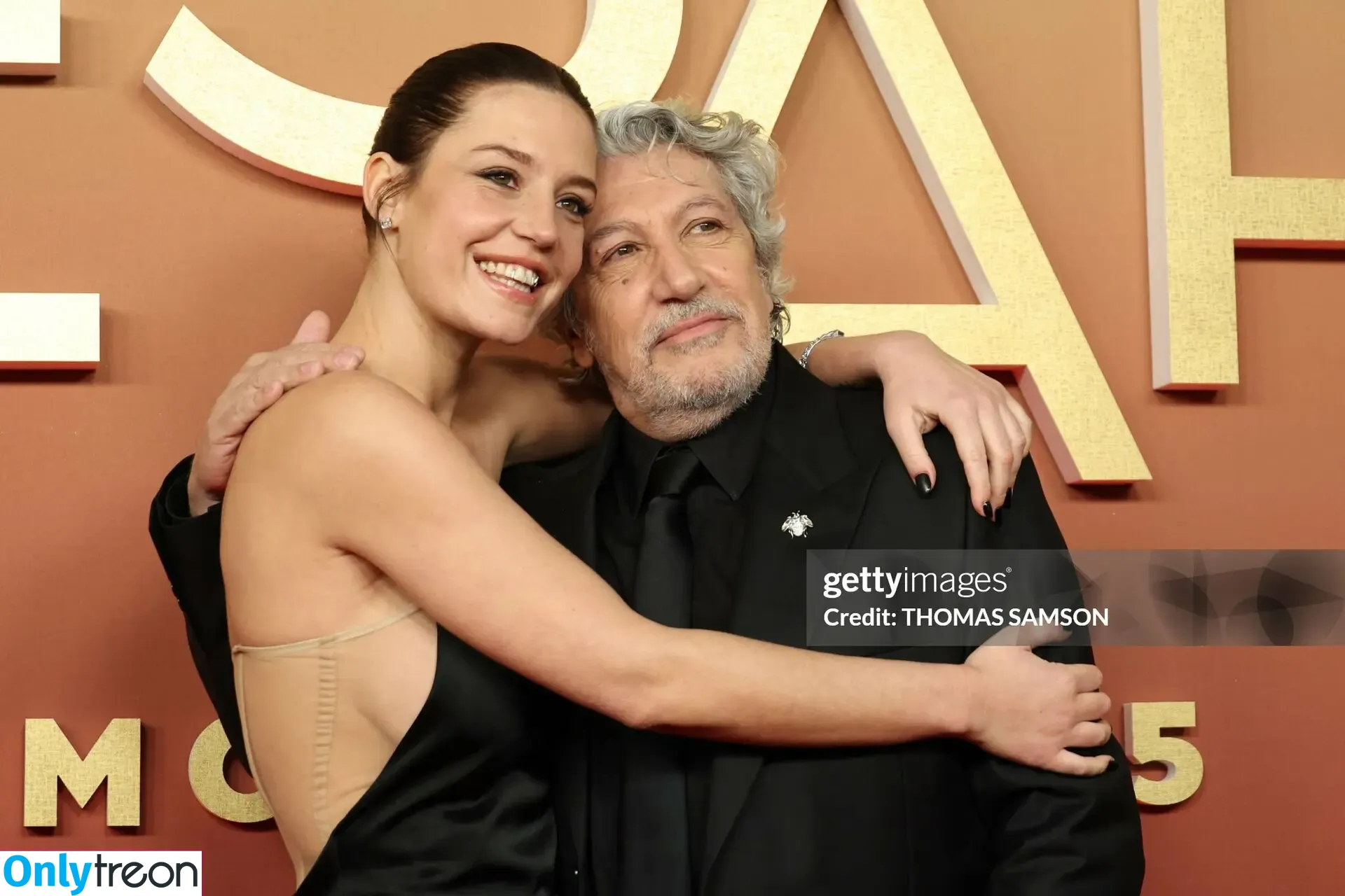 Adele Exarchopoulos nude photo #0300 (adeleexarchopoulos)