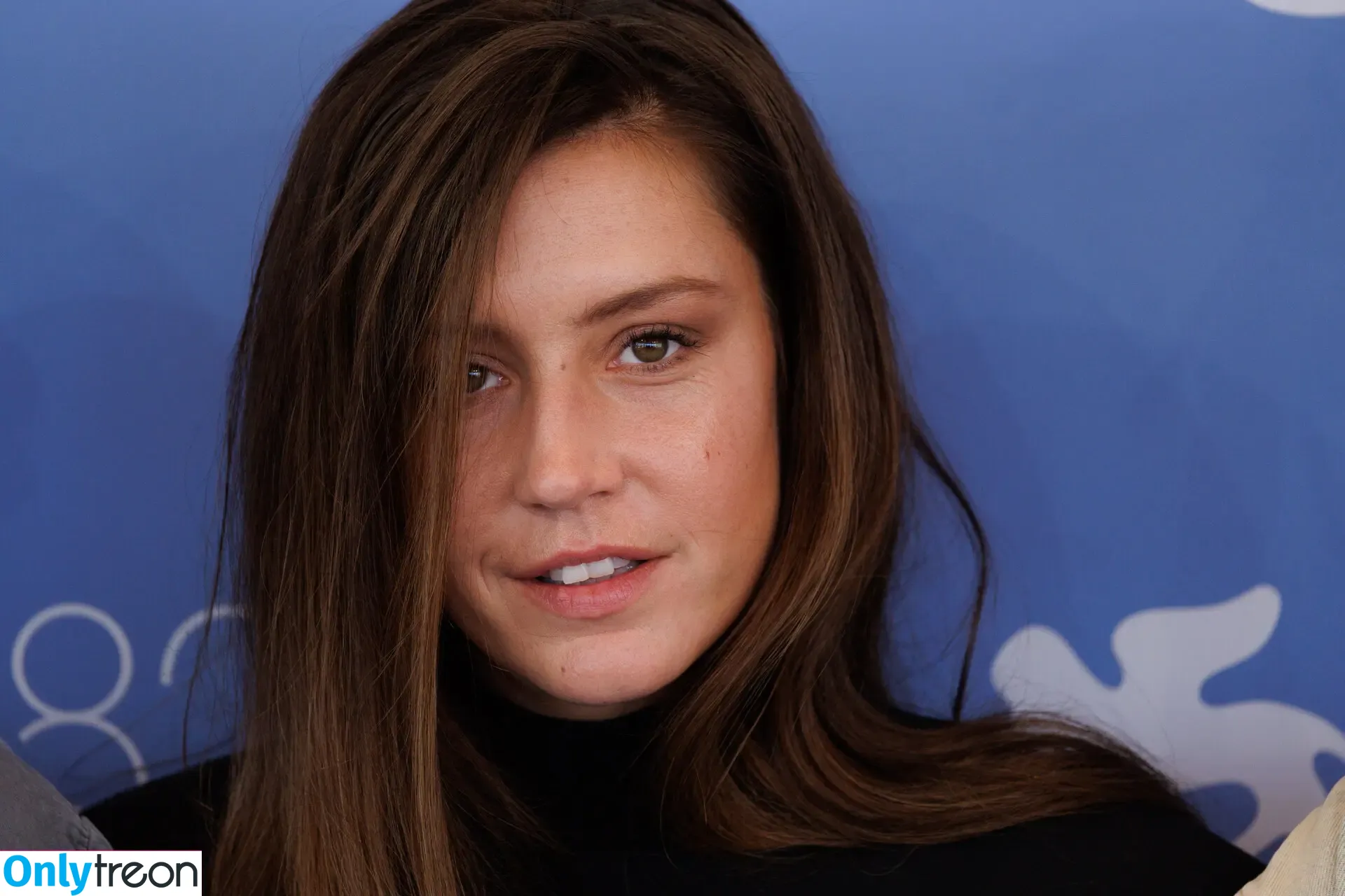 Adele Exarchopoulos nude photo #0407 (adeleexarchopoulos)