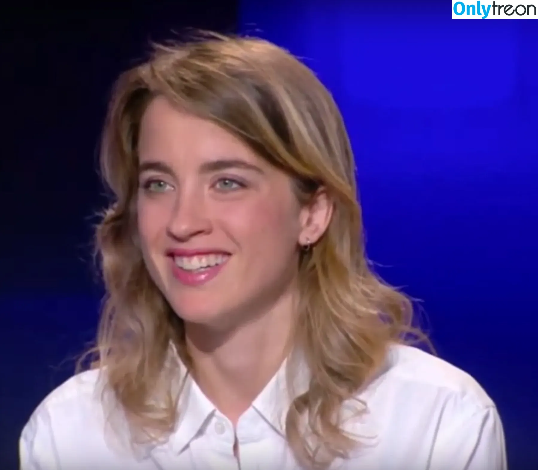 Adèle Haenel голая photo #0003 (adelehaenelenfeu)