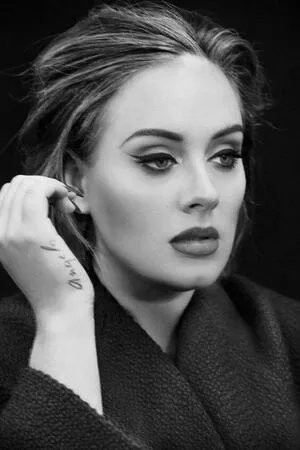 Adele / Adele Laurie Blue Adkins nude photo #0010
