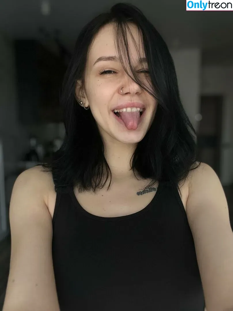 adelebee nude photo #0125 (adele.bee)