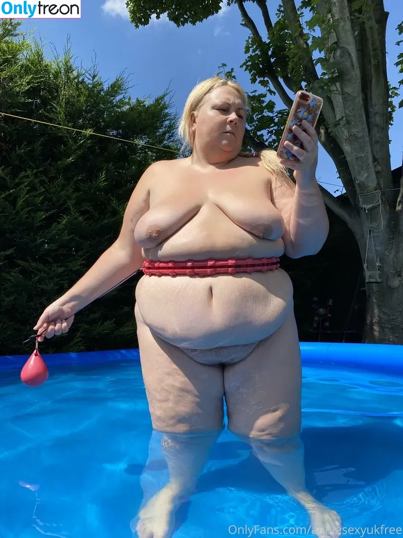 adelesexyukfree голая photo #0003 (adelesexyukfree)