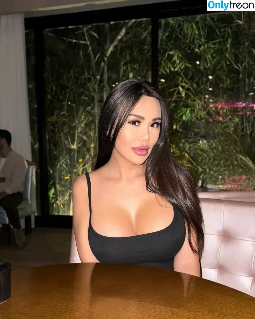 adelinelux nude photo #0125 (adeline.lux)