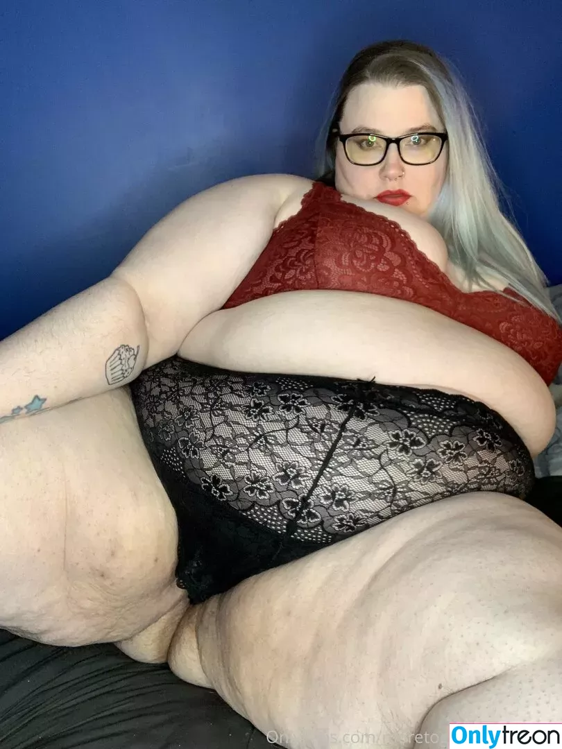 adenahx nude photo #0031 (adenahx)