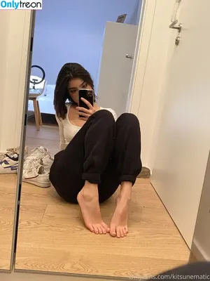 adestoesx / adestoex / kitsunematic nude photo #0002