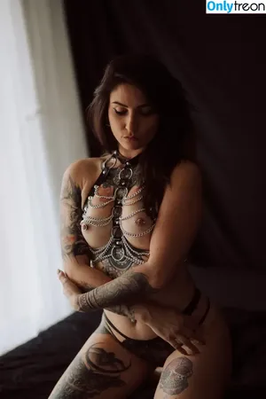 adinkra / ad.ink.ra / ad.ink.ra_raven nude photo #0037