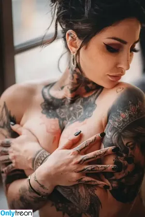 adinkra / ad.ink.ra / ad.ink.ra_raven nude photo #0053