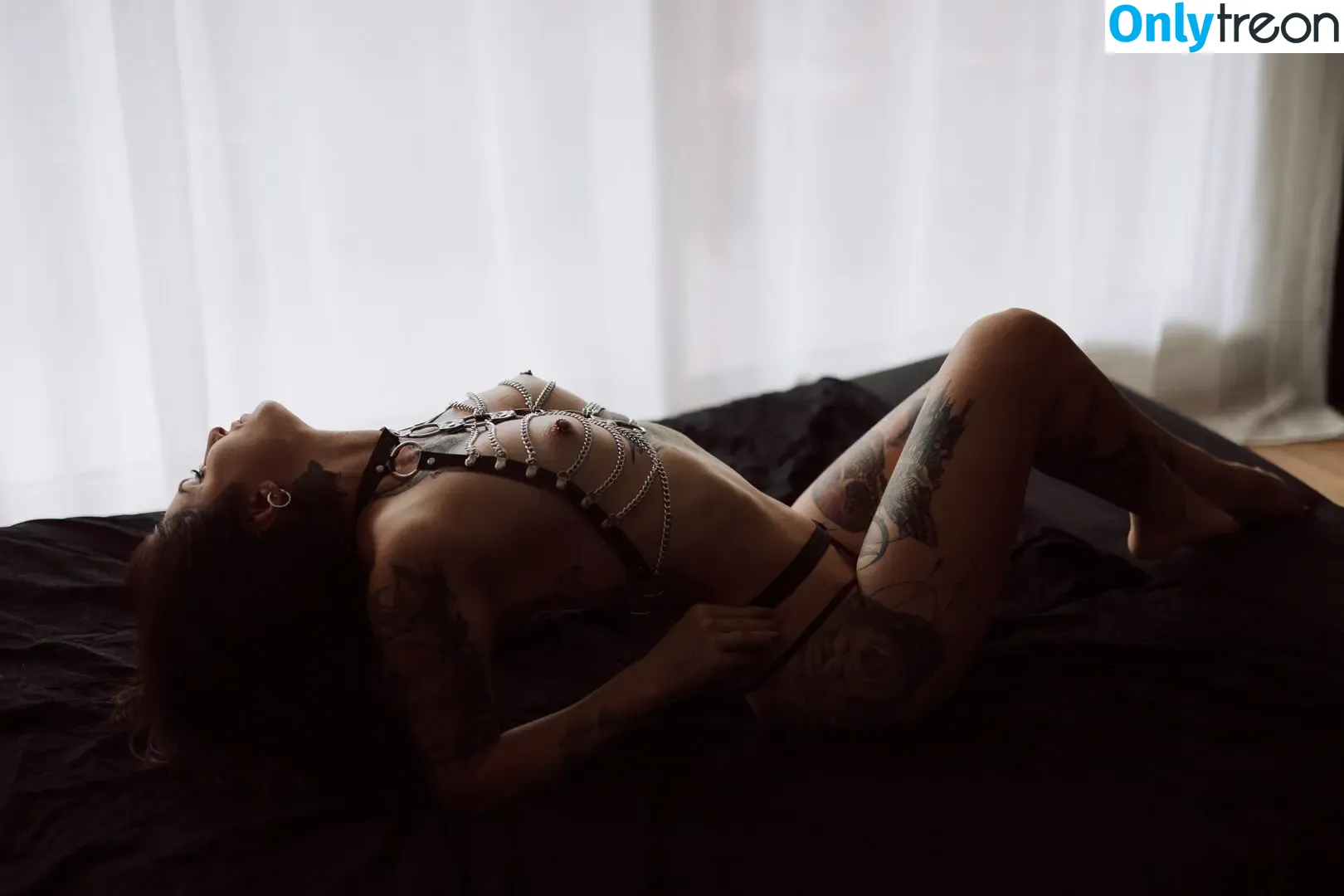 adinkra nude photo #0035 (ad.ink.ra / ad.ink.ra_raven)