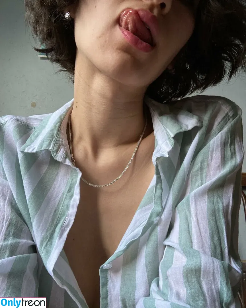 adorable_dina_official nude photo #0401 (adorable_dina)