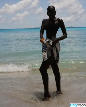  nude photo #0007