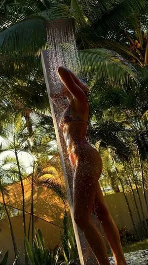 Adria Arjona / adriaarjona nude photo #0016