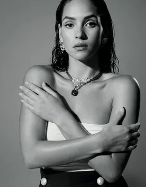 Adria Arjona / adriaarjona nude photo #0034