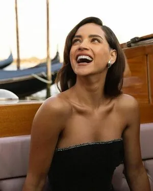 Adria Arjona / adriaarjona nude photo #0101