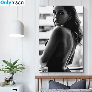 Adria Arjona / adriaarjona фото голая #0339