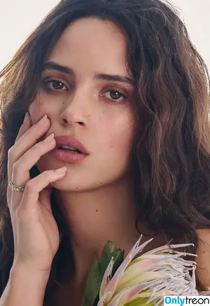Adria Arjona / adriaarjona фото голая #0345