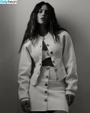 Adria Arjona / adriaarjona фото голая #0473