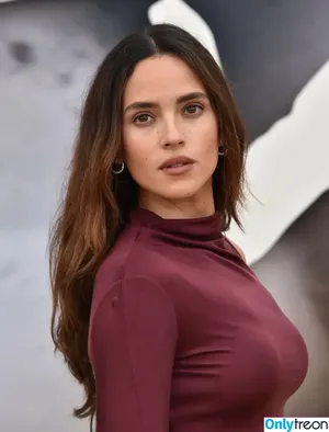 Adria Arjona / adriaarjona nude photo #0561
