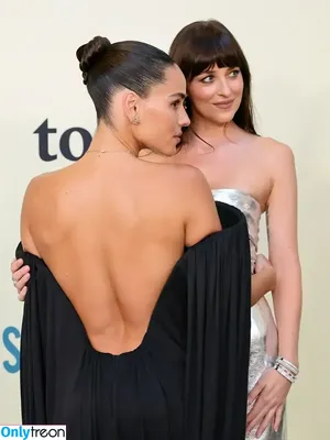 Adria Arjona / adriaarjona nude photo #0575