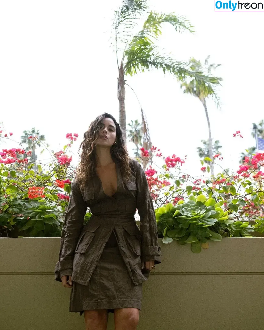 Adria Arjona голая photo #0397 (adriaarjona)