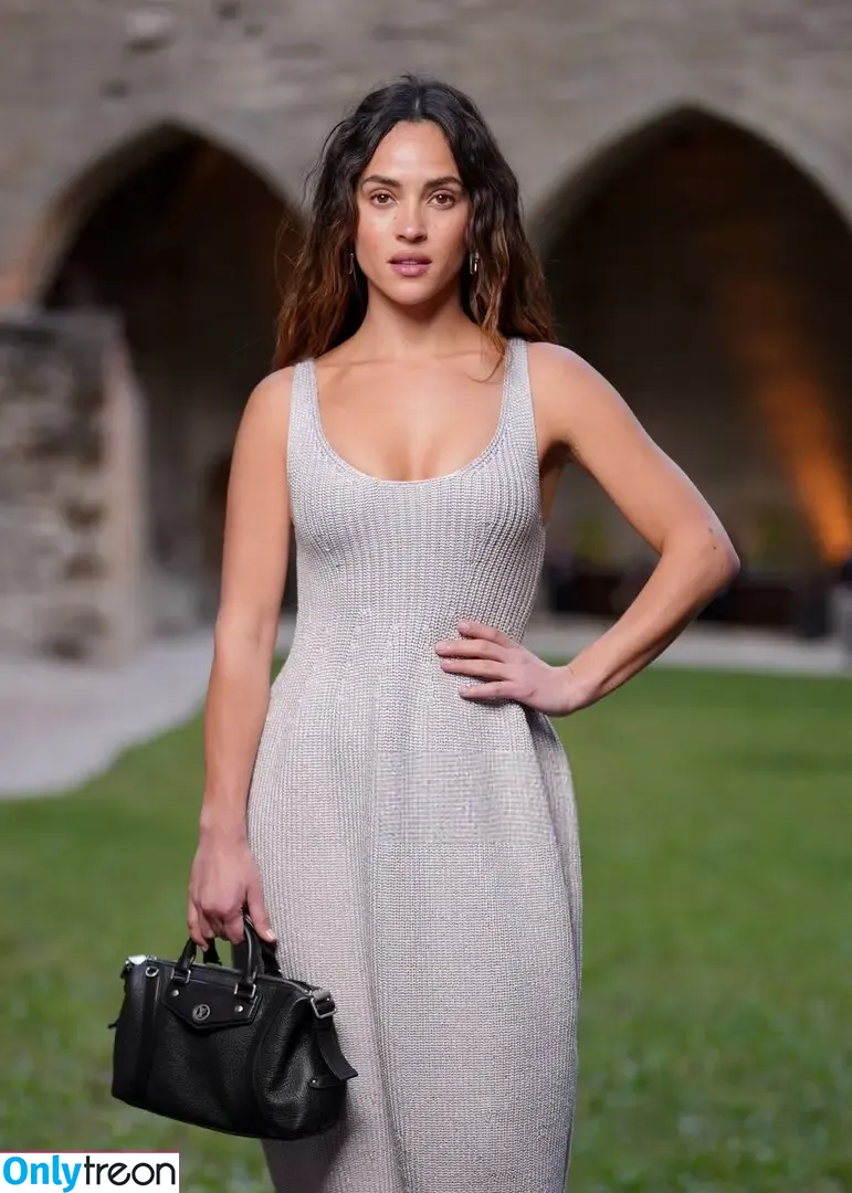 Adria Arjona голая photo #0454 (adriaarjona)