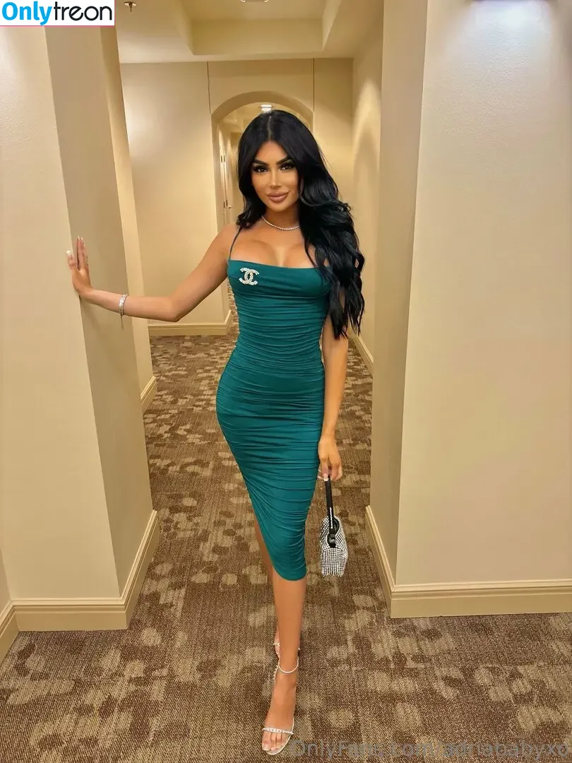 adriababyxo nude photo #0007 (adriababyxo)