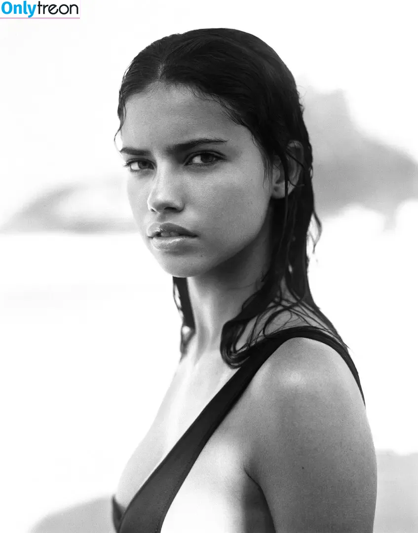 Adriana Lima голая photo #0477 (AdrianaLima)