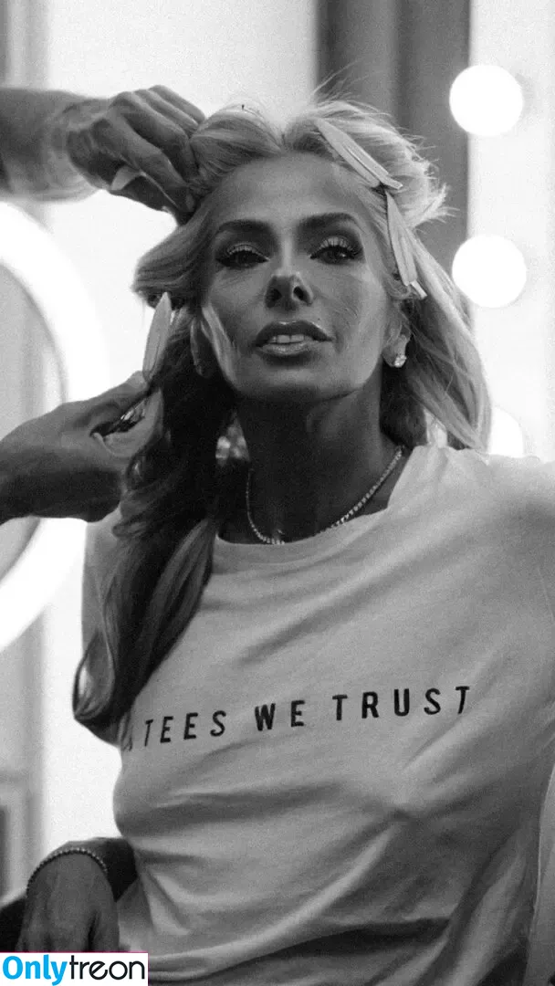 Adriane Galisteu голая photo #0383 (galisteuoficial)