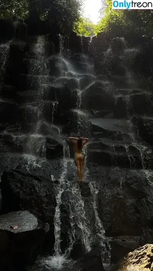 Adrianna Krysian / Ada Krysian / Adrianna.krysian nude photo #0015