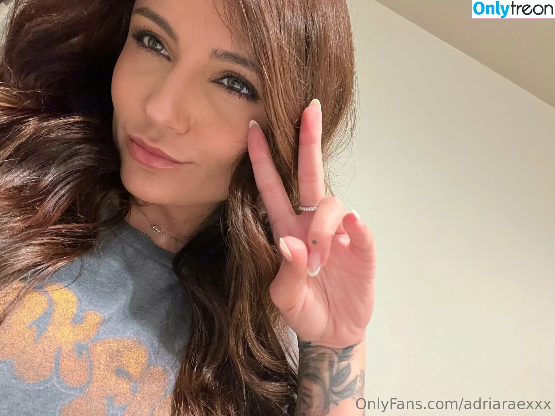 adriaraexxx nude photo #0053 (adriarae)