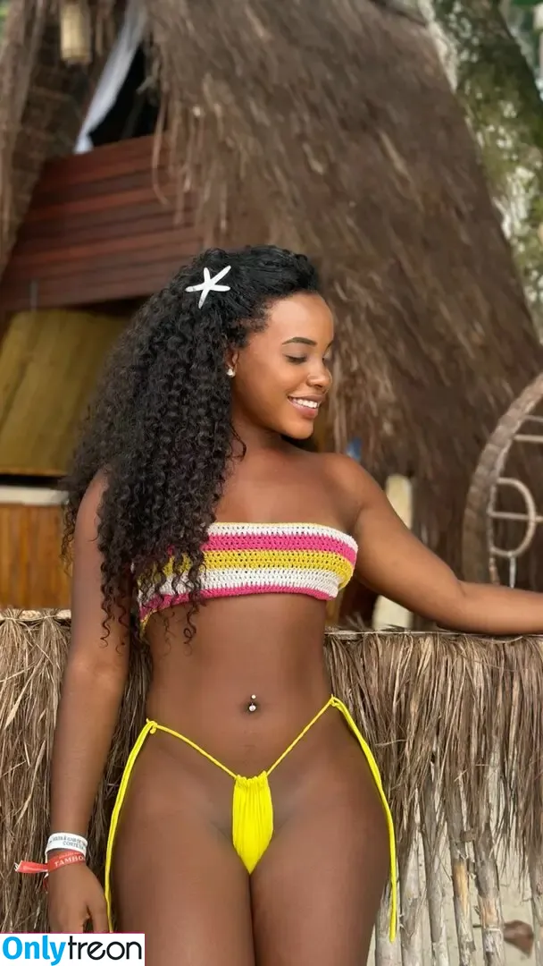 Adriele Souza nude photo #0029 (Dris.ofc / dris.souza / eitadris_)
