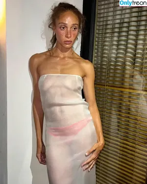 Adwoa Aboah / adwoaaboah nude photo #0051