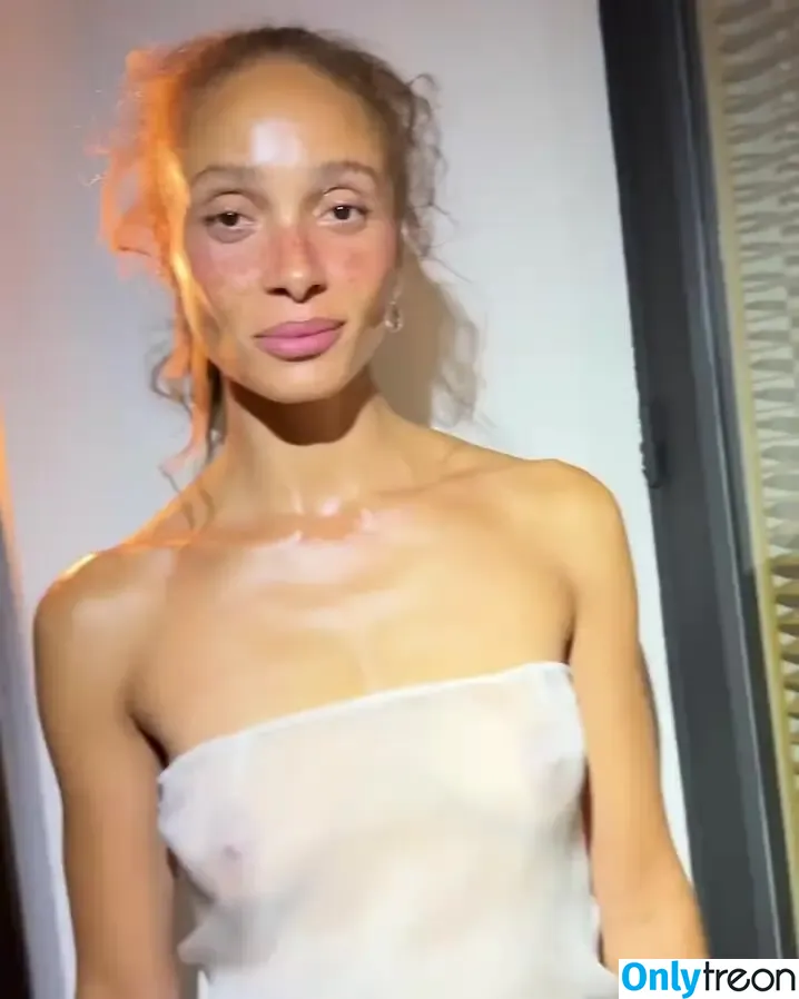 Adwoa Aboah nude photo #0054 (adwoaaboah)