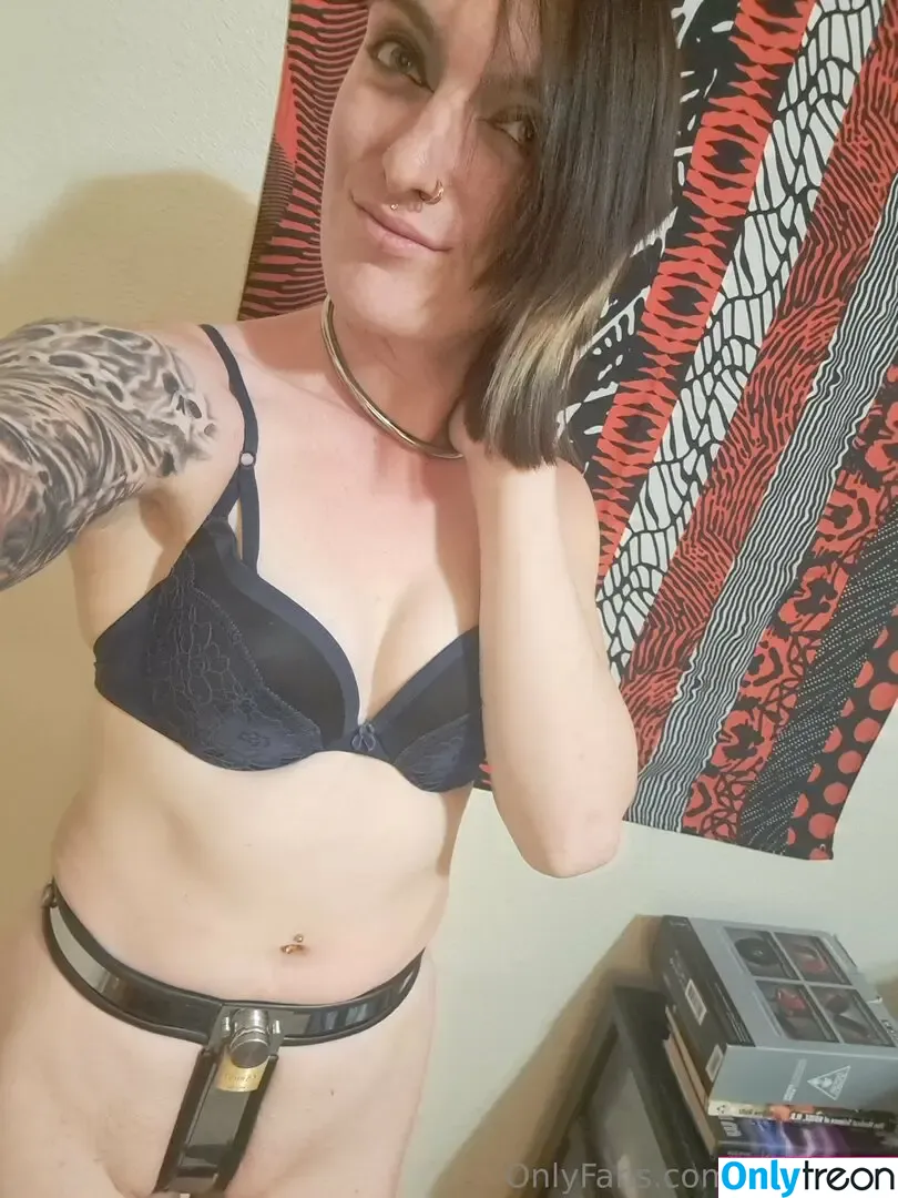 aerilyn95 nude photo #0004 (babyaerilyn)