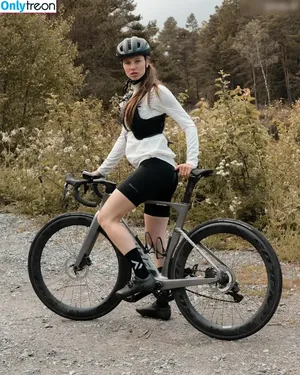 Affe auf Bike / affe_auf_bike nude photo #0594