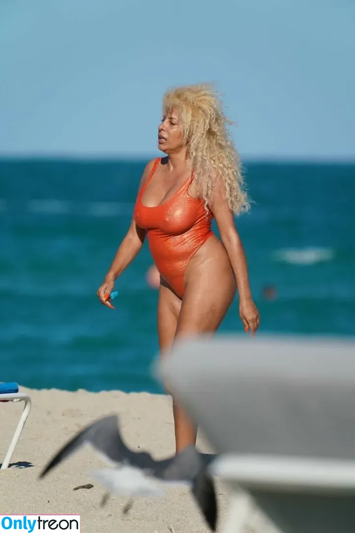 Afida Turner nude photo #0007 (afida_turner / afidaturner)