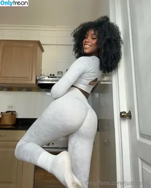 afrokeik / afrokingtheartist nude photo #0010