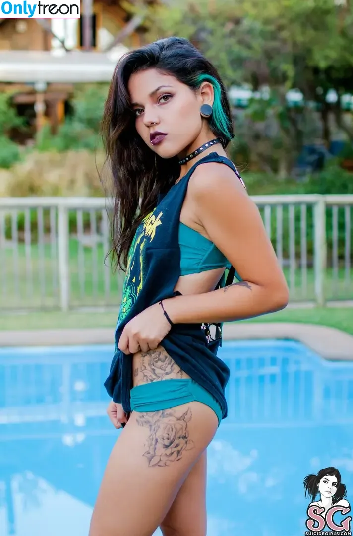 Agatha Suicide nude photo #0869 (unholy_dollysg)