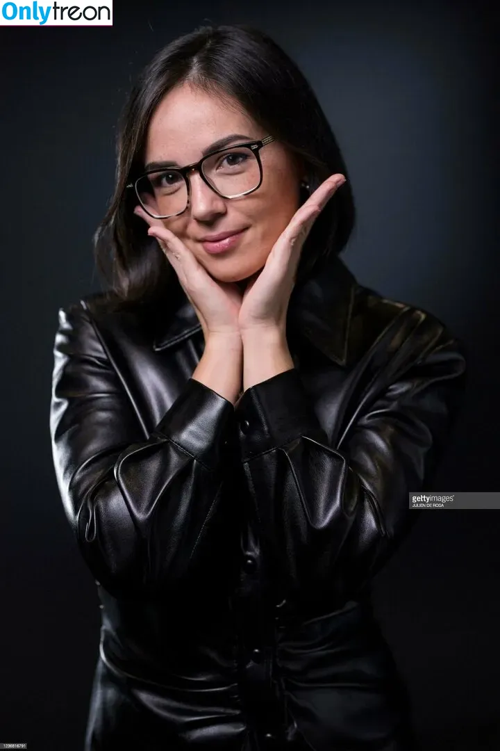Agathe Auproux голая photo #0027 (agatheauproux)