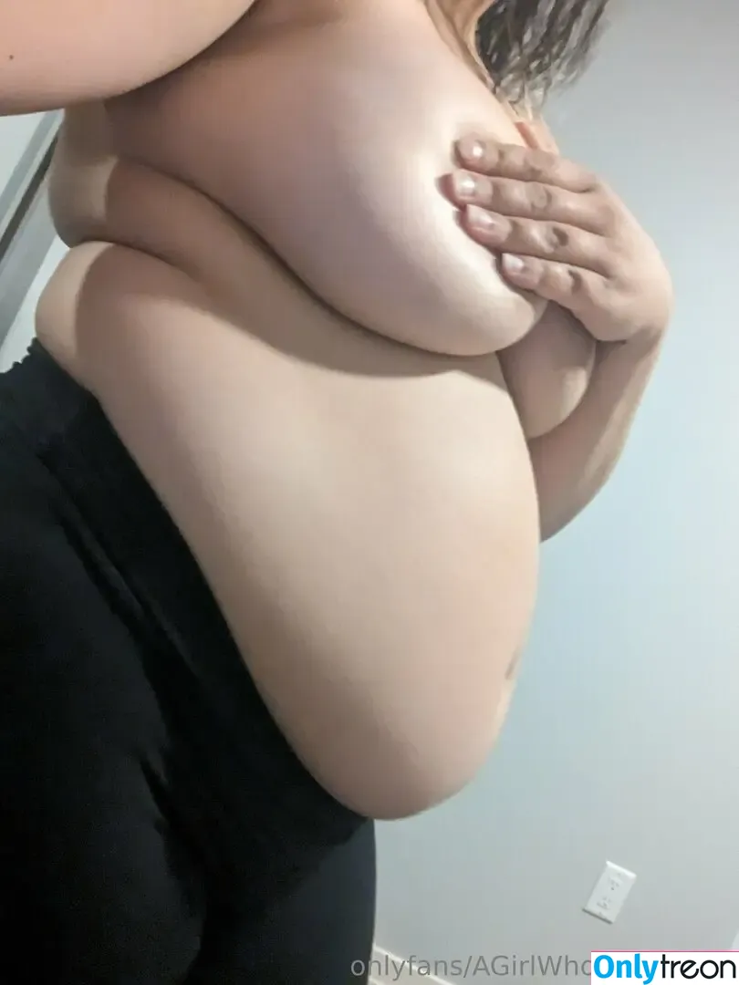 agirlwholikestoeat nude photo #0391 (toofattofitin)